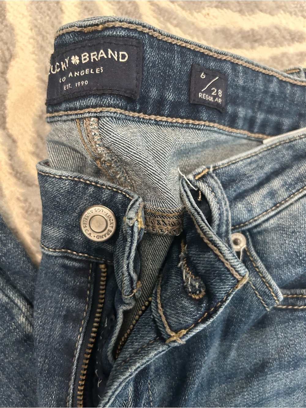 Jean Bundle, 4 Pairs Size 6-8, Straight, Wide, Flare, and Boot leg Jeans - Picture 11 of 16